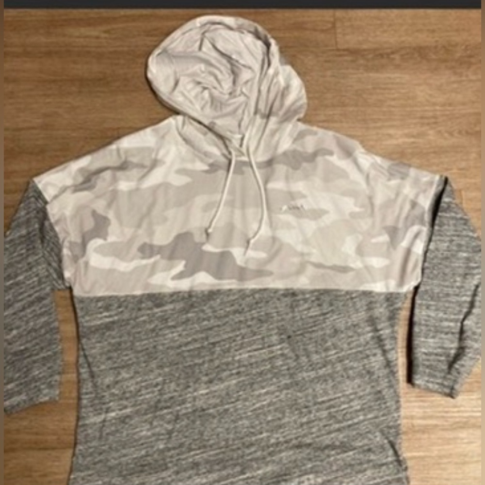 PINK Light Camo & Gray Hooded Lightweight Pullover